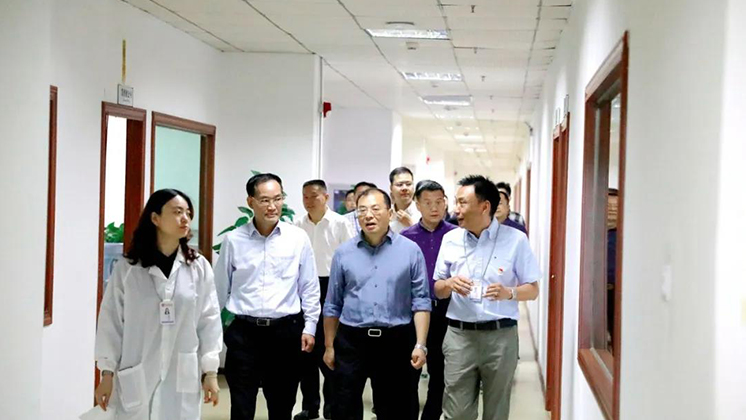 市委常委、市委組織部部長(zhǎng)江波走訪炬神電子